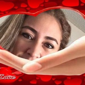 Meet your Posher, Daniela